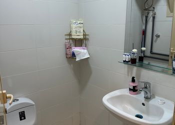 استديو هادئ بسرير ماستر