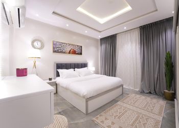 شقة بتصميم أنيق ودخول ذاتي