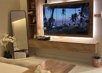 استديو بسرير ماستر وجلسة جانبية