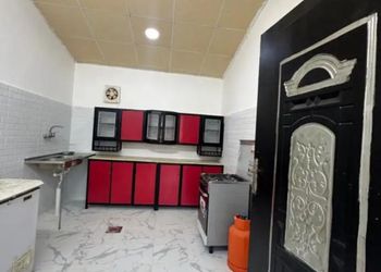 استراحة بمسطح اخضر وجلسه خارجيه