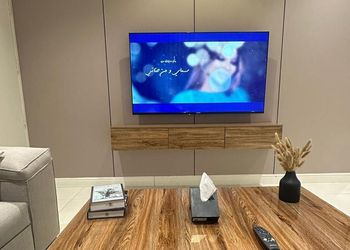 شقة بغرفة معيشة وغرفة نوم 