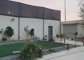 فيلا بغرفتين نوم ومسبح خارجي