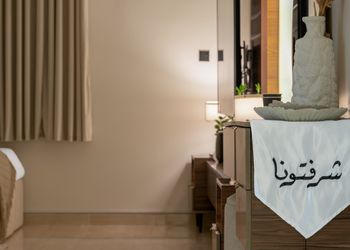استديو بسرير ماستر وجلسة جانبية 