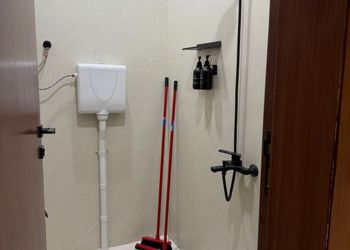 شقة بغرفة معيشة وغرفة نوم 