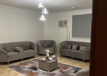 استراحة بجلسة خارجية وفناء خارجي