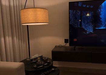 استديو بسرير ماستر وجلسة جانبية 