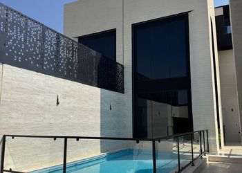 شاليه بمسبح