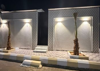 شاليه بألعاب أطفال وجلسة خارجية
