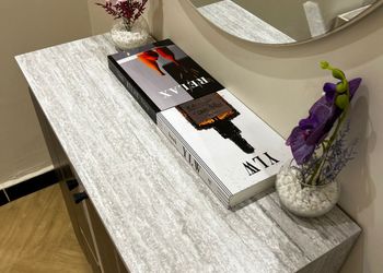 استديو بسرير ماستر وجلسة جانبية 