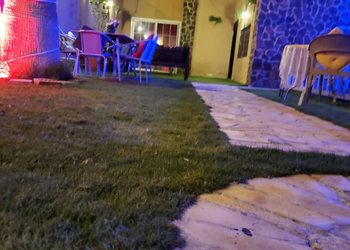 شاليه بمسبح وجلسة خارجية