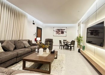 شقة ثلاث غرف نوم بتصميم مودرن