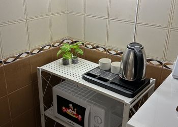 استديو بسرير ماستر وجلسة جانبية