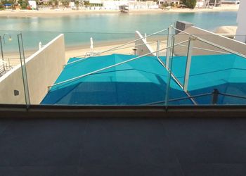 شاليه مطل على البحر و 4 غرف نوم