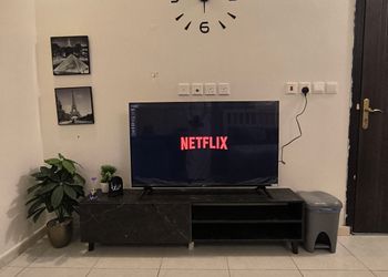 استديو بسرير ماستر وجلسة جانبية
