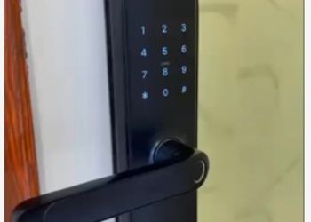 استديو هادئ بسرير ماستر