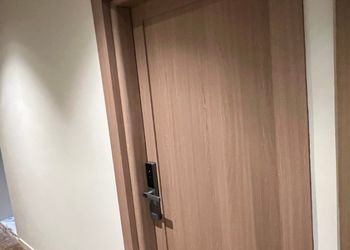 استديو هادئ بسرير ماستر 
