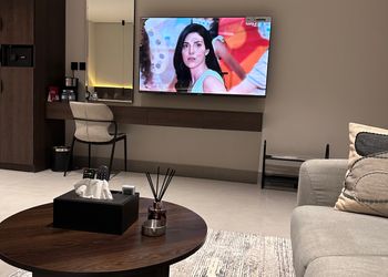 استديو بسرير ماستر وجلسة جانبية 