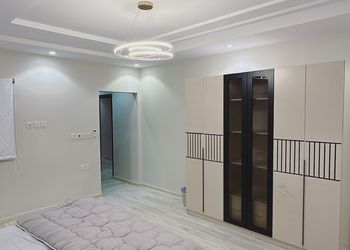 شقه كبيره فخمه بخمس غرف