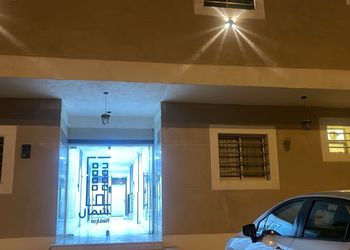 استديو بسرير ماستر وأثاث مريح 