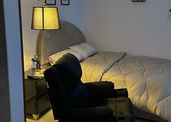 استديو بدخول ذاتي وسرير مريح 