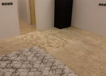 استديو هادئ بدخول ذاتي