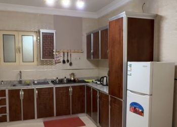 شقة بغرفتين نوم وصالة 