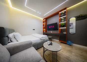 استديو بسرير ماستر ودخول ذاتي