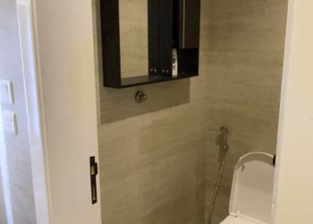 استديو بسرير ماستر وأثاث مريح 