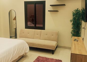 استديو بسرير ماستر وجلسة جانبية 