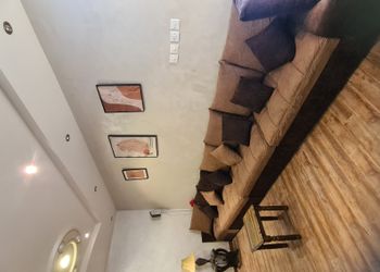 مزرعة بمسطح اخضر وجلسات خارجية 
