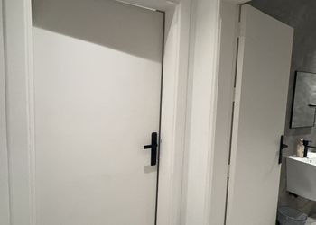 شقة أنيقة بصالة وغرفة نوم