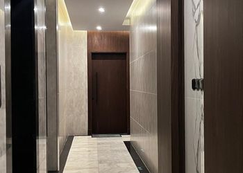 استديو بسرير ماستر وأثاث مريح 