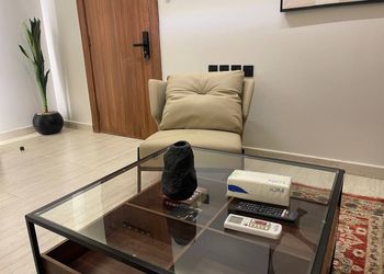 استديو هادئ بسرير ماستر