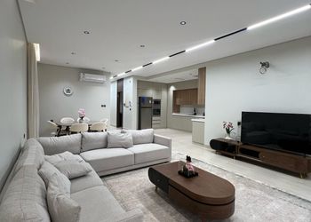 شقة بثلاث غرف نوم  بقرب الحرم النبوي