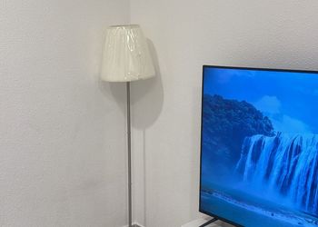 استديو بسرير فردي وجلسة جانبية