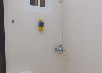 شقة بصالة وغرفتين نوم 