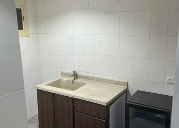 استديو بسرير ماستر وجلسة جانبية