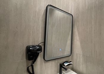 استديو هادئ بسرير ماستر