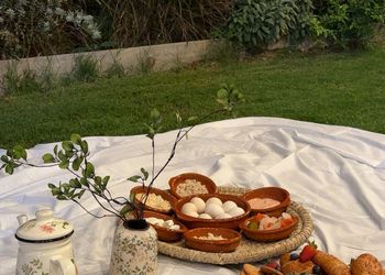 بيت في أجواء ريفية و جلسة خارجية 