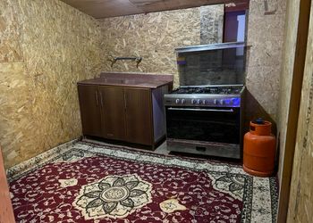 مخيم بجلسة عريش وألعاب أطفال