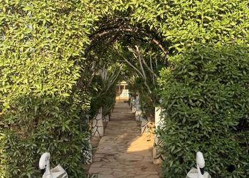 مزرعة بمناظر خلابة وجلسة خارجية 