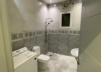 شاليه بصالة جلوس ومسبح داخلي