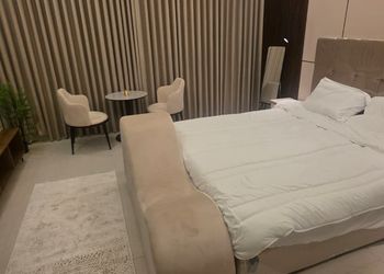 استديو بسرير ماستر