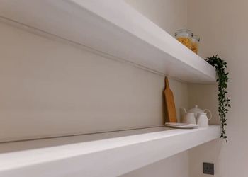 شقة بتصميم انيق وثلاث غرف نوم 