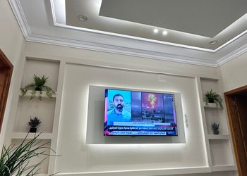 شقة بغرفة معيشة وغرفتين نوم 
