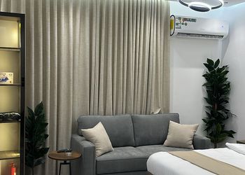 استديو هادئ بسرير ماستر