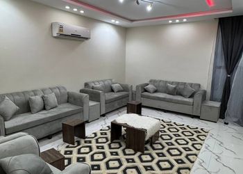 استراحة بمسطح اخضر ومجالس