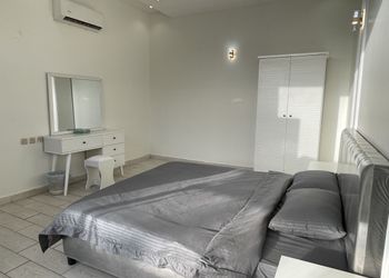 شاليه بمسطح اخضر