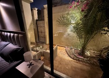 استديو هادئ بسرير ماستر 