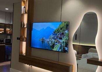 استديو انيق بجلسه جانبيه ودخول ذاتي 